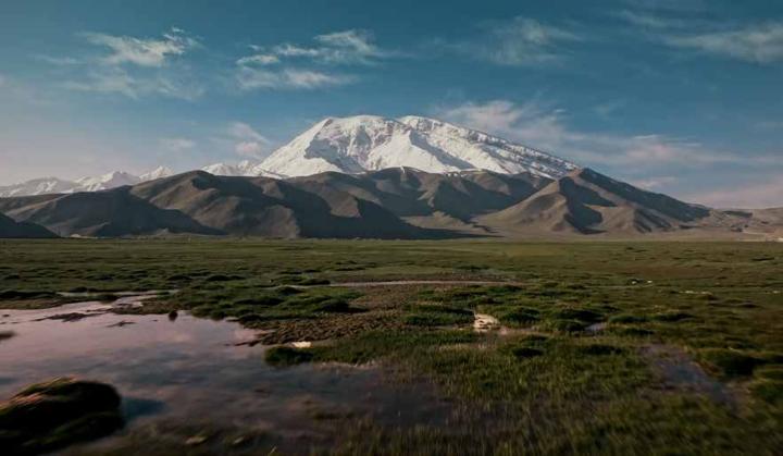 IN XINJIANG 骑·新疆 — 画面 02